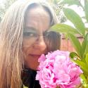Moniamw, Female, 42 years old